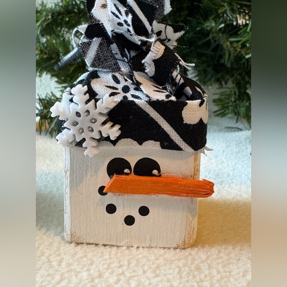 Holiday Winter Snowman Decorative Blocks Set of 5 - Picture 9 of 13